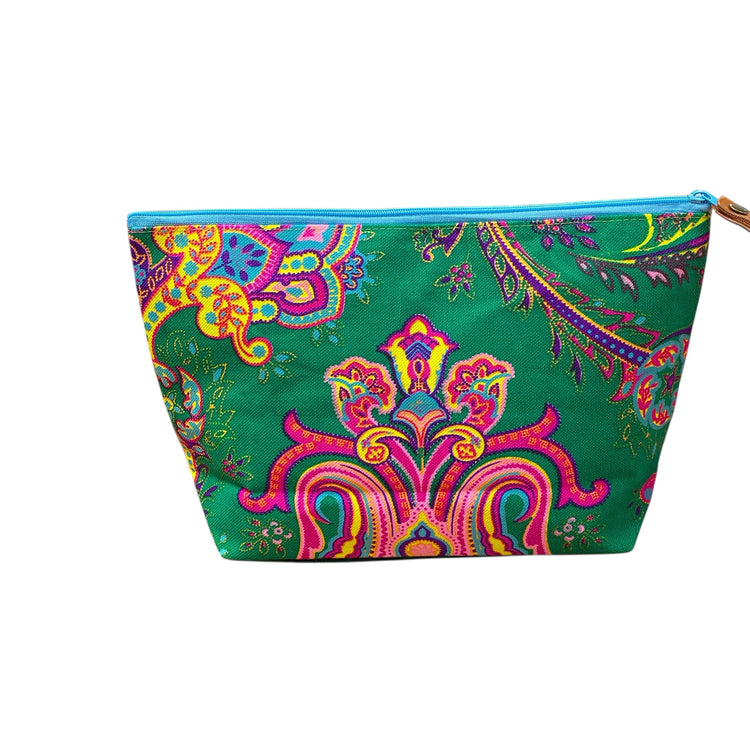 Musk pink paisley on tropical green